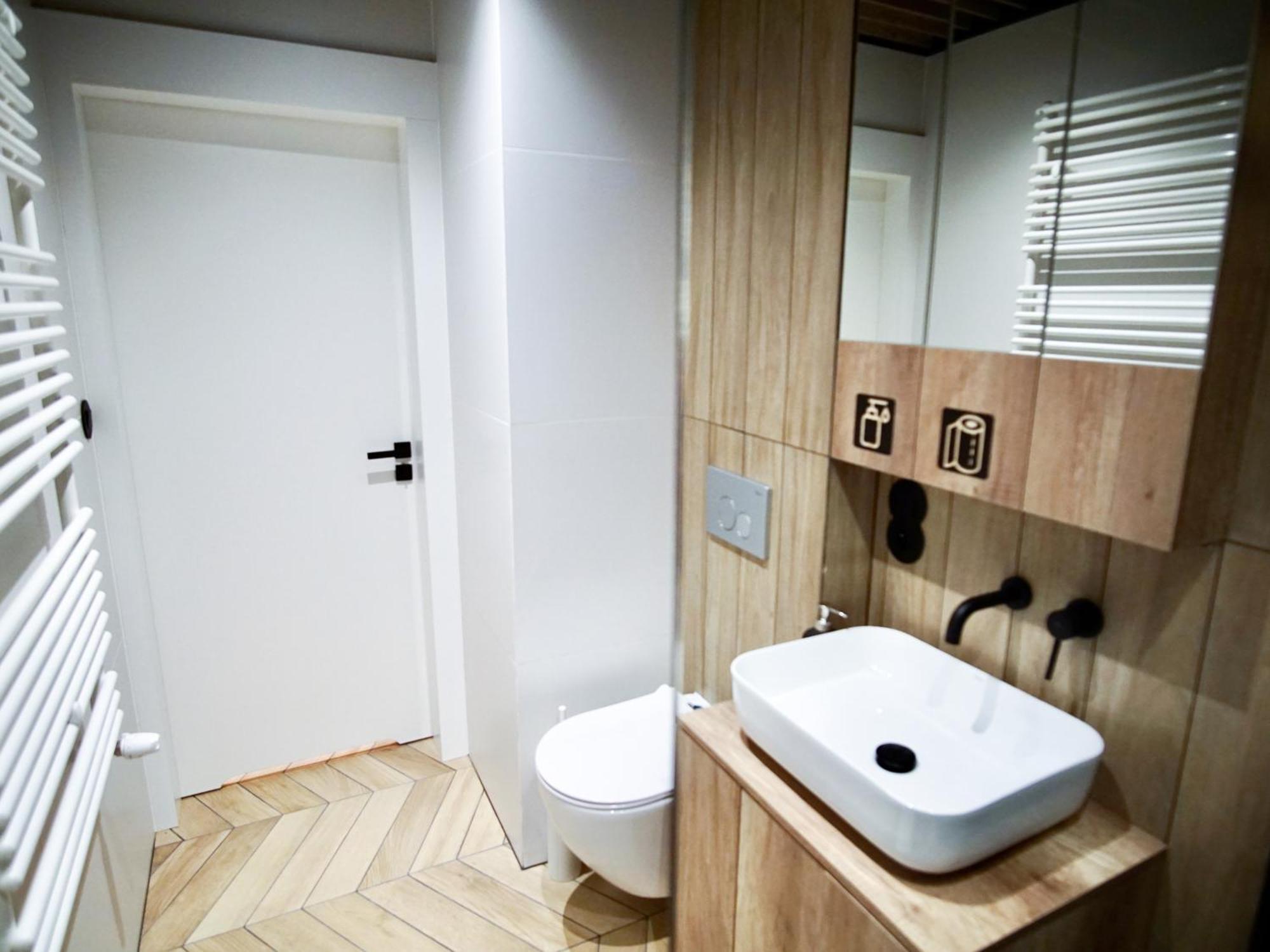 Apartament One Gąsiorowskich 4 *